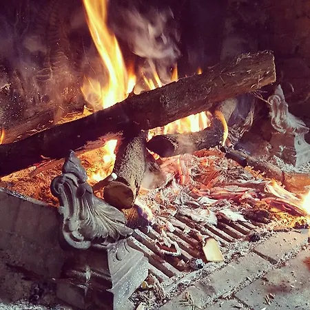 Agriturismo Aspettando Il Sole مزرعة للإقامة *
